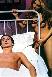 《帕特里万岁》：欢笑与泪水交织的印度喜剧，小人物的逆袭之路，感受宝莱坞的魅力！